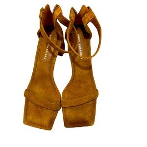 Good American Block Heel Square Toe Sandal